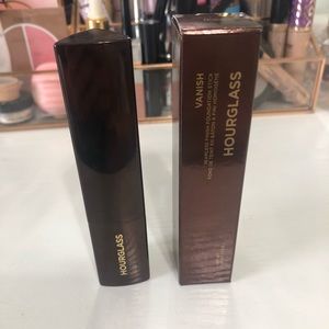 Hourglass Vanish Stick Foundation